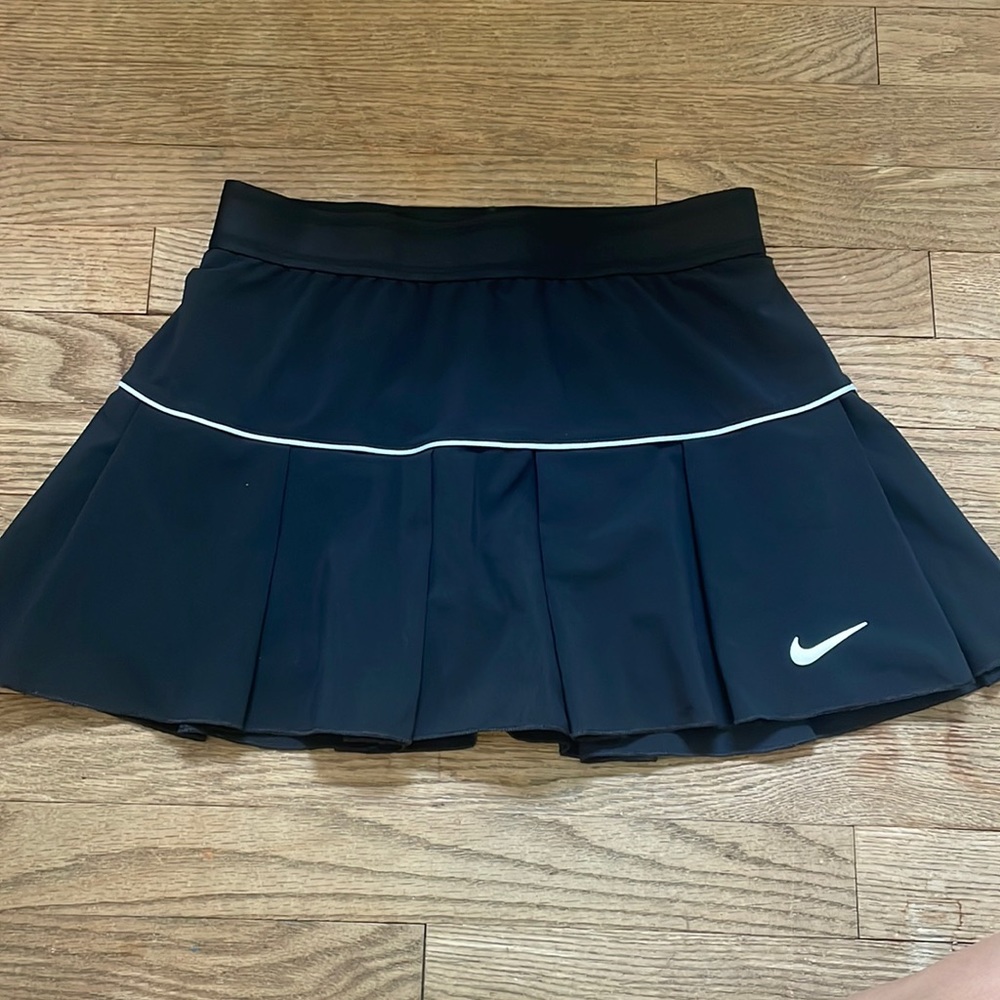 Never worn Nike Tennis Skirt